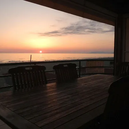 Attico Sulla Βιαρέτζιο