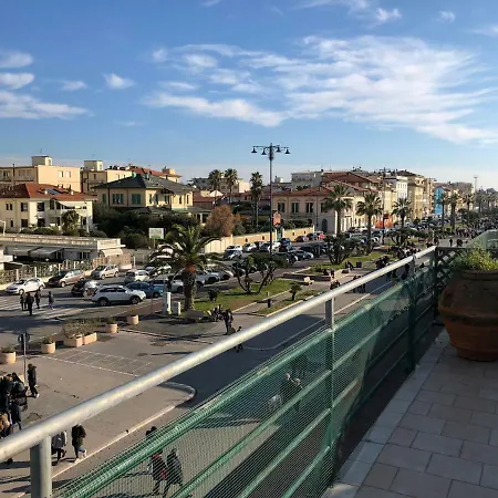 Attico Sulla Appartamento Viareggio