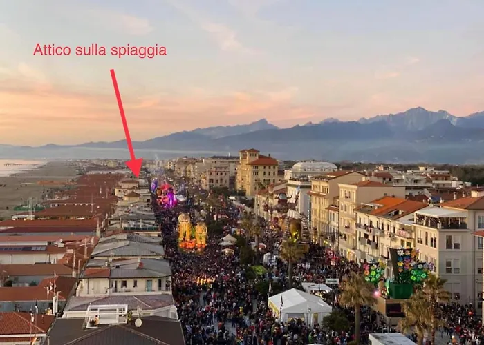 Attico Sulla Viareggio