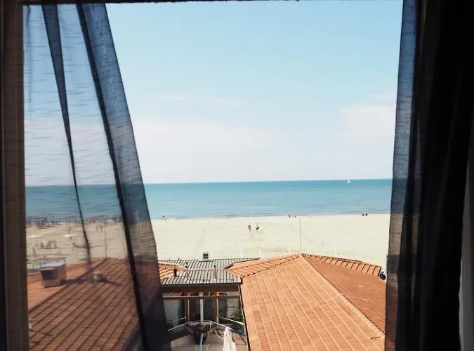 Attico Sulla * ヴィアレッジョ