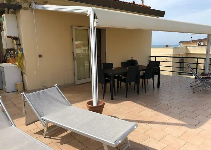 Attico Sulla アパート